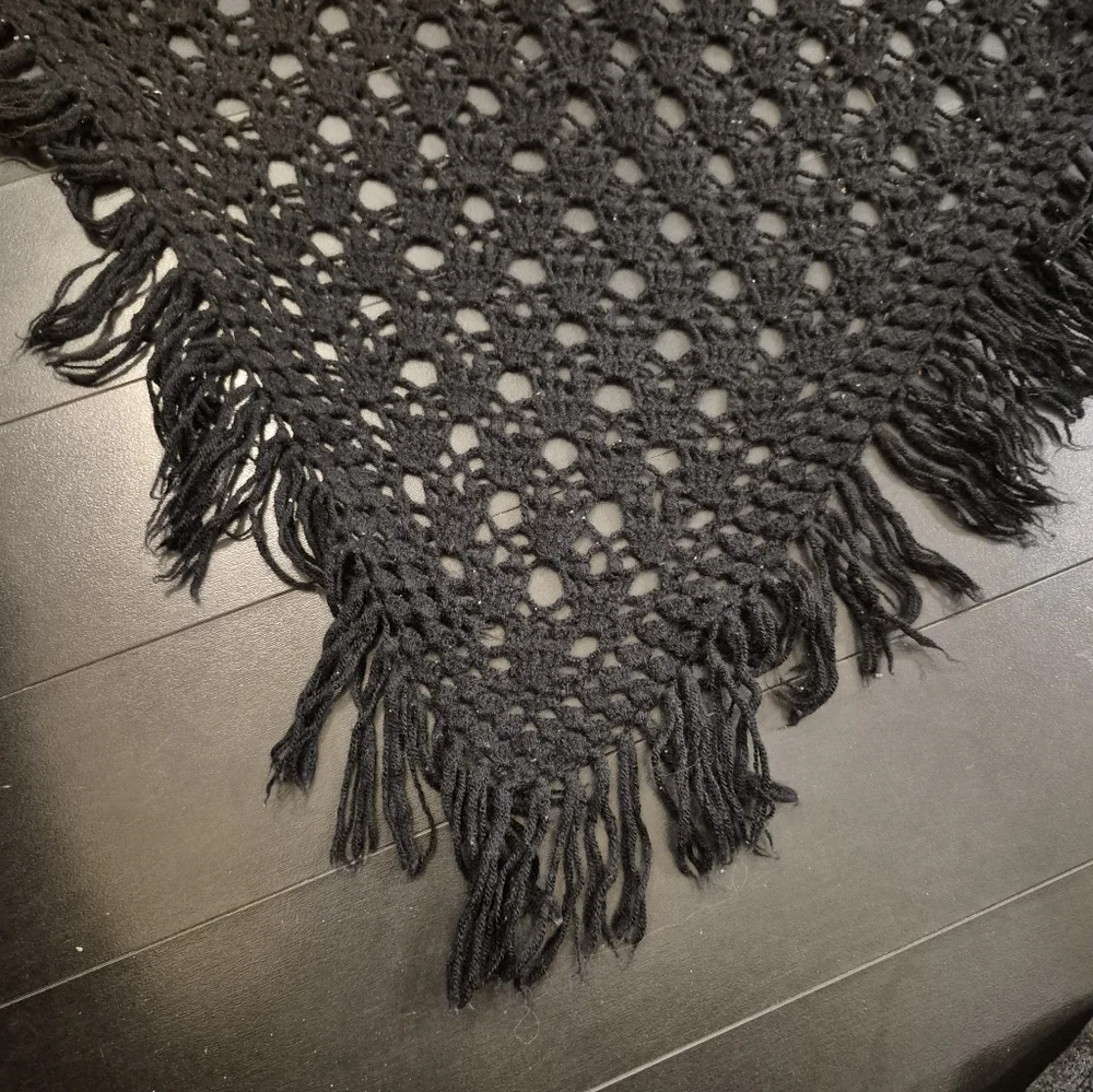 Handmade Knit Pattern Scarf - Picture 6 of 8